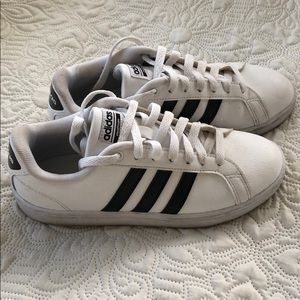 Adidas Grand Court Sneakers